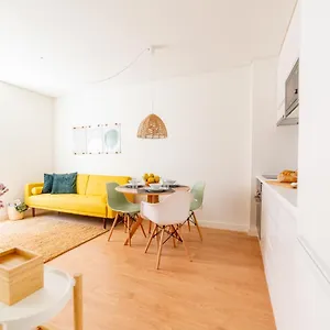 Monsanto Hill House - No. 565 R/c E , Lisboa Portugal
